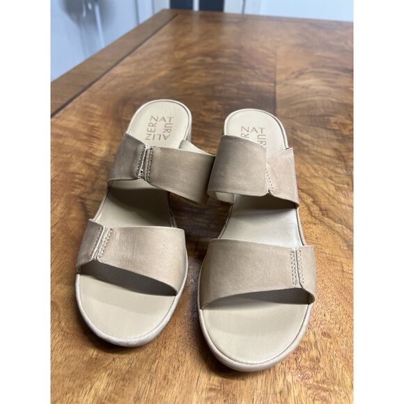 Naturalizer Women’s 7 Chunky Block Heels Sandals Tan Leather Slip On Comfort - Picture 4 of 9